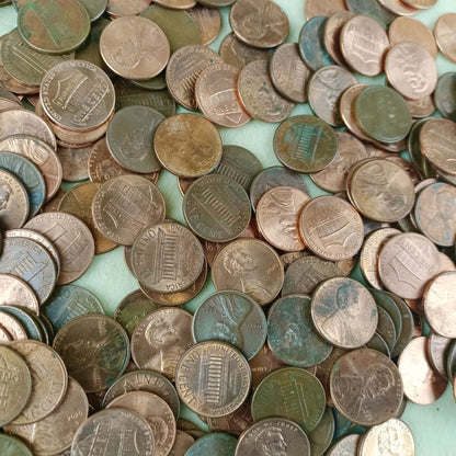 50pcs Vintage US One Cent Coins Collection (Random Years Copper Penny Lot)