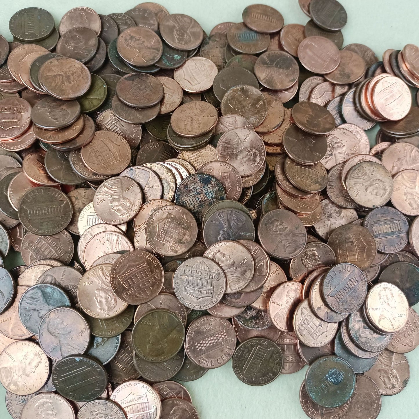 50pcs Vintage US One Cent Coins Collection (Random Years Copper Penny Lot)
