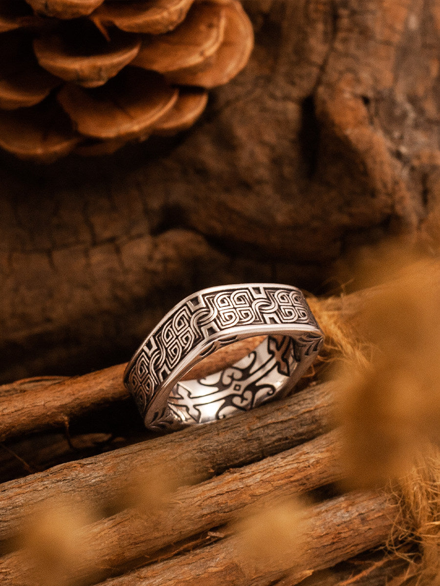 Irish Crazy Celtic Knot Square Ring