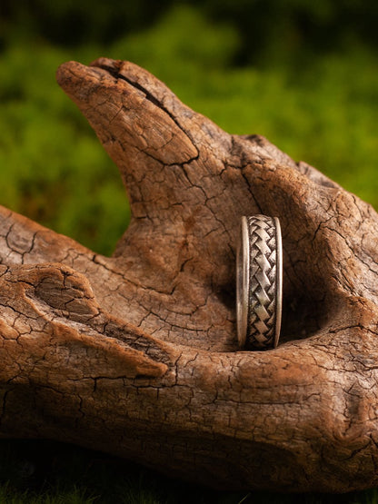 “Woven Memories” | 7mm Vintage Woven Ring