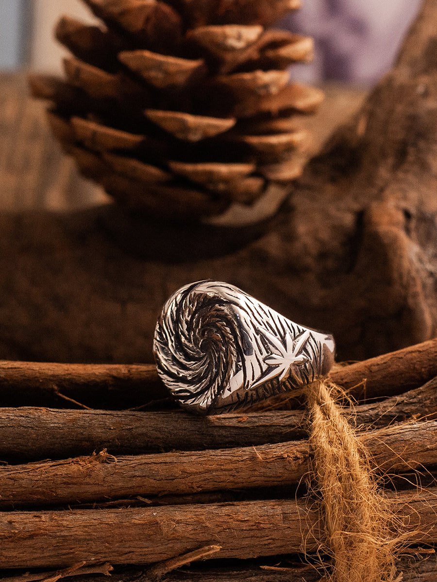 “Vortex Eight-Point Star” | Vintage Signet Ring