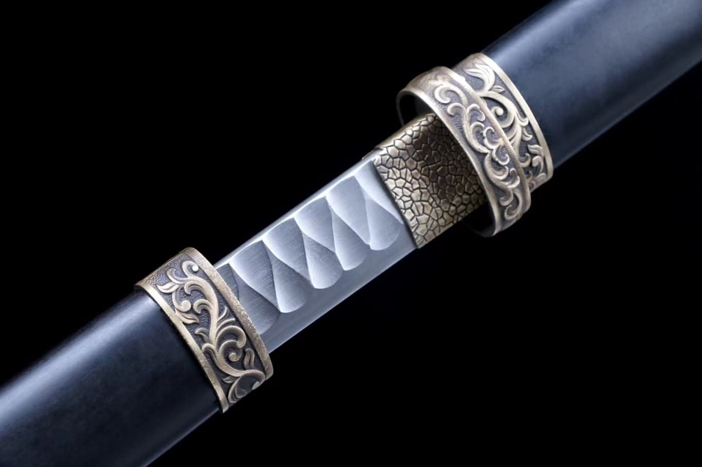 Tang dao Real,damascus Blades,Brass Fittings,Black Wood Scabbard