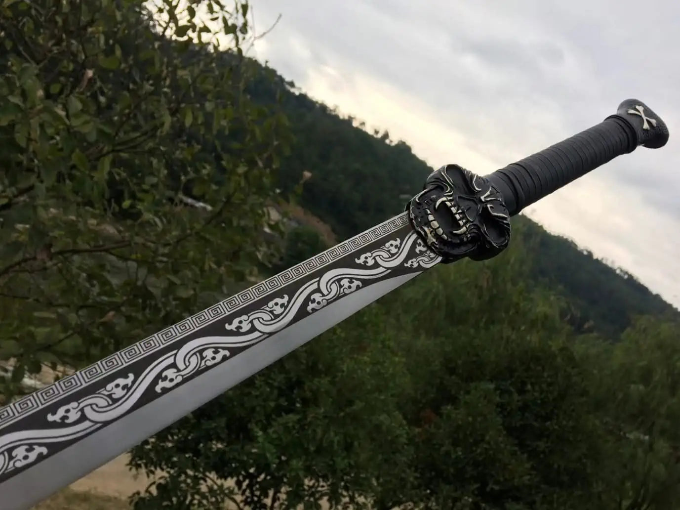 Dragon Tang dao,Hand Forged High carbon steel Etch Blade,Alloy Fittings