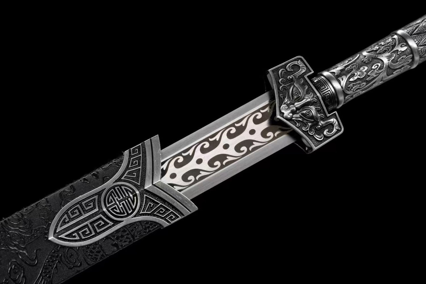 Han jian Sword Forged High Manganese Steel Etched Blade,Alloy Handle,Solid Wood+Fake Leather