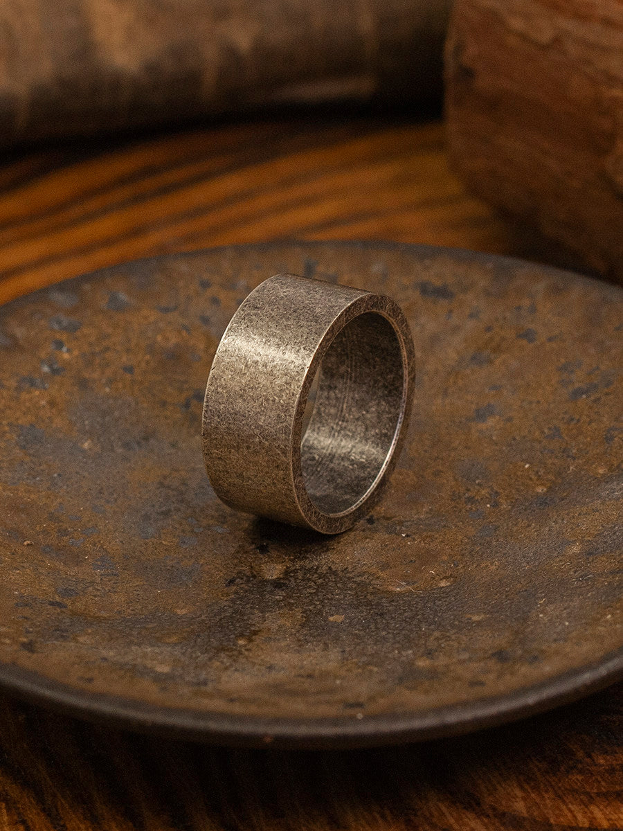 ⚔️ Nordic Minimalist Wide Band Ring