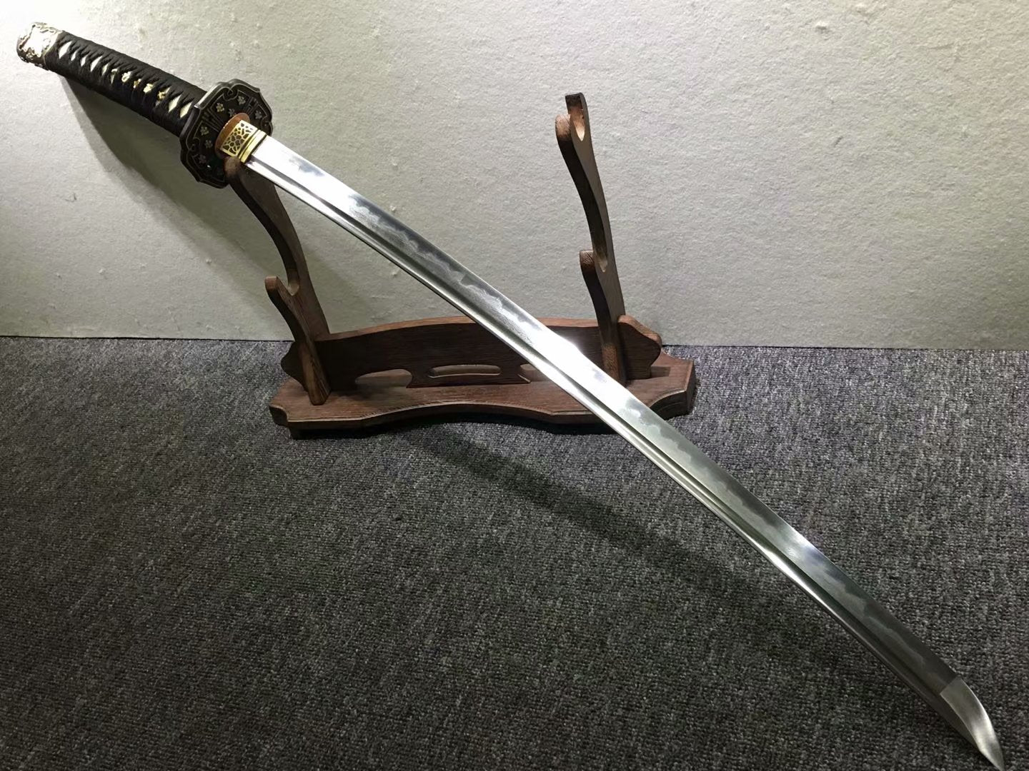 Nihontou katana,Green skin scabbard,Damascus steel burn blade,Brass,Full tang