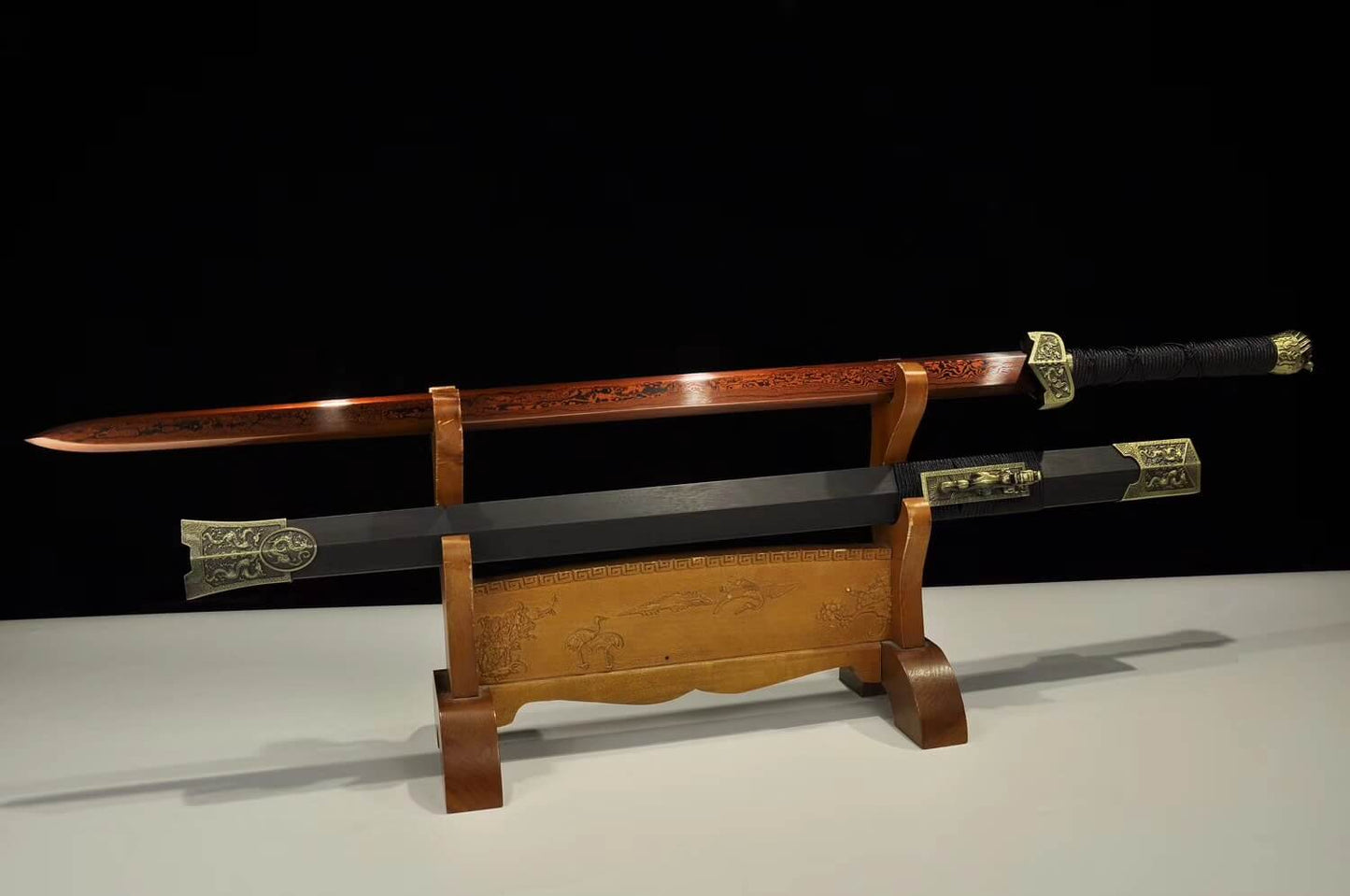 Han jian,Damascus Steel red blade,Black wood,Alloy