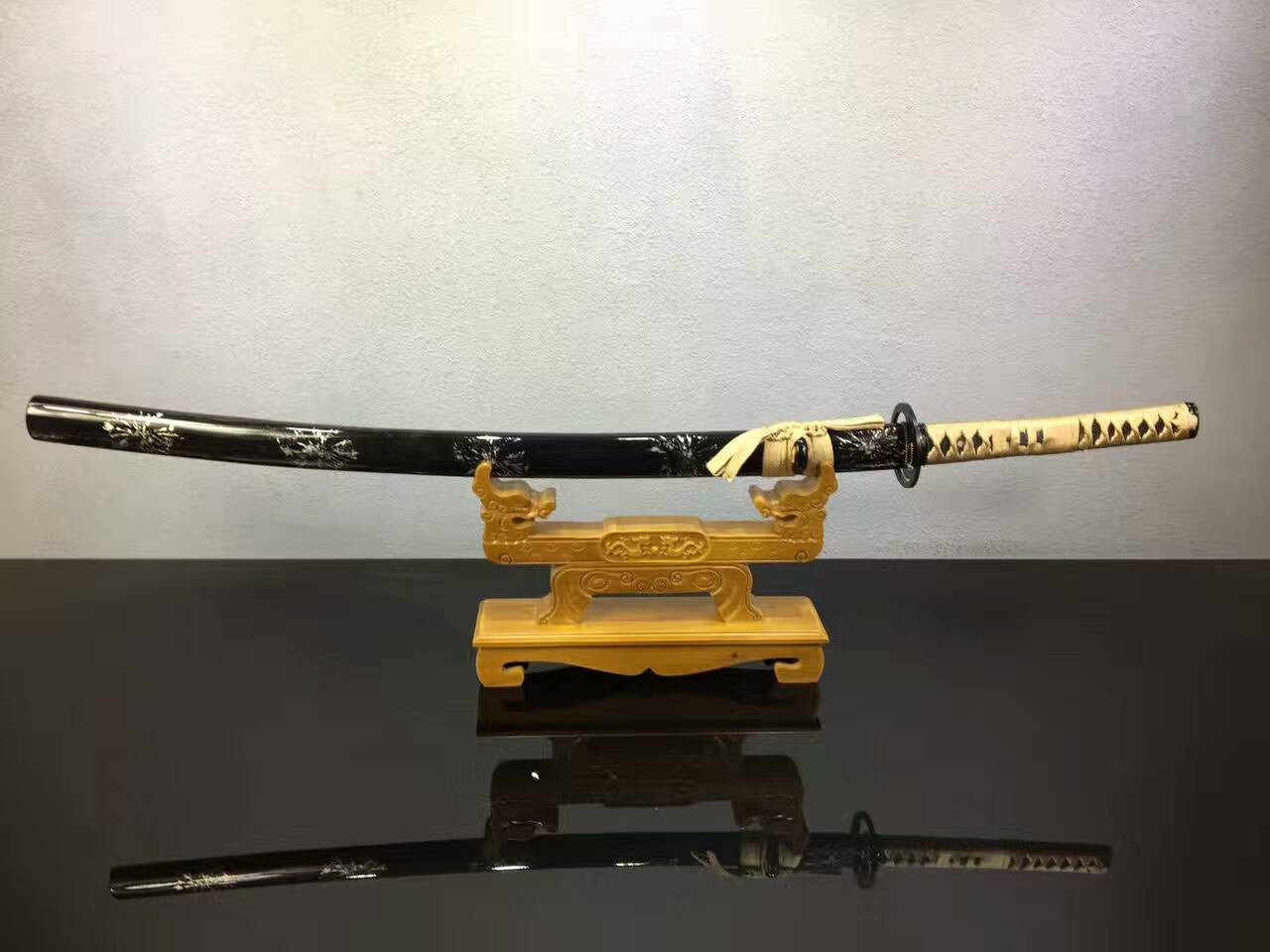 Nihontou,Katana,High carbon steel burn blade,Wood Scabbard,Alloy Tosogu