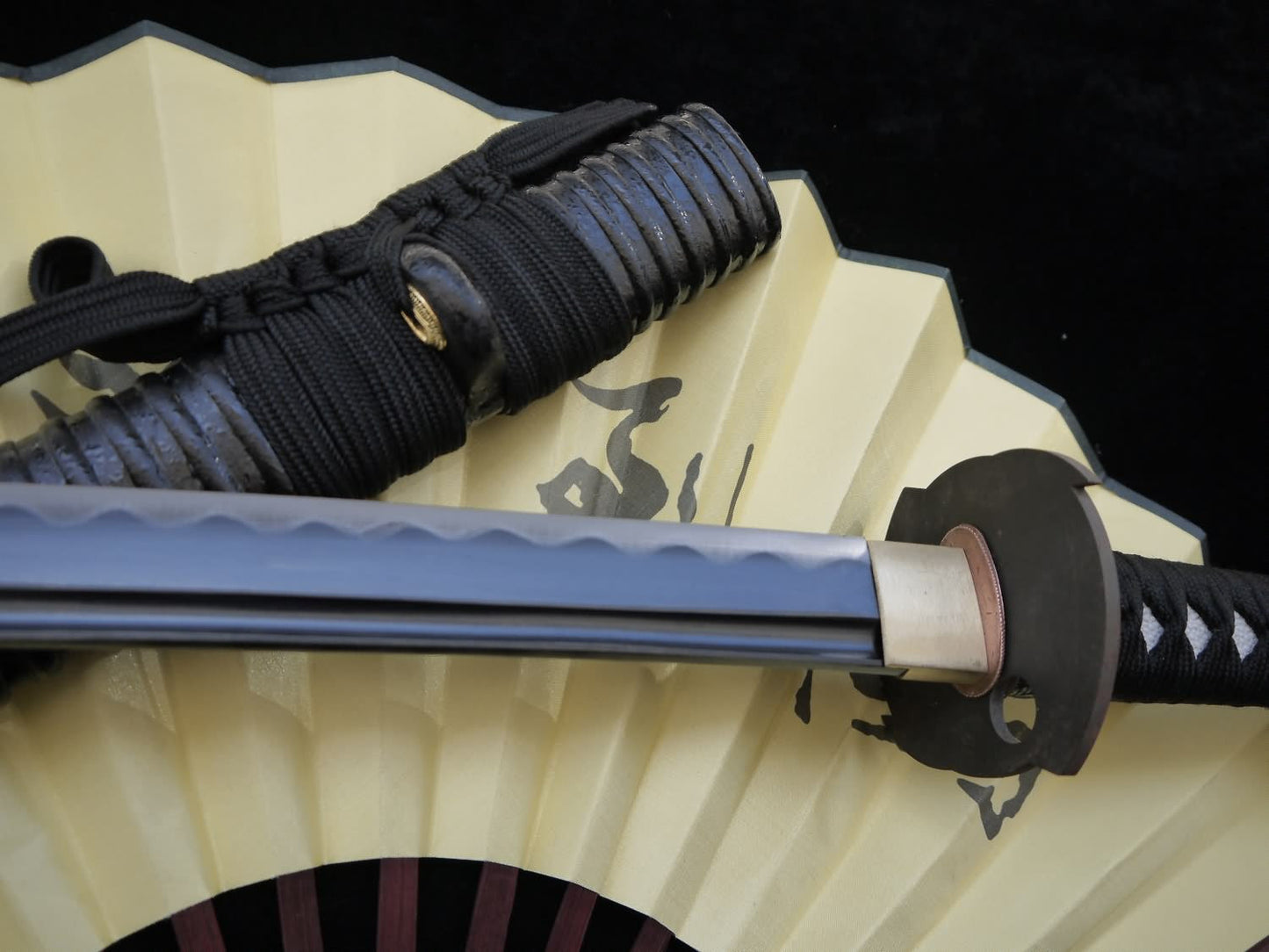 Japanese Samurai Katana Sword,Medium carbon steel black blade,Wood scabbard,Iron Tsuba,Full tang,Length 39 inch