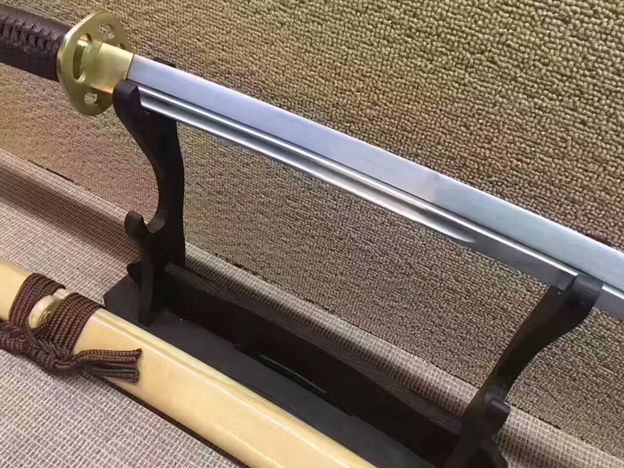 Cut horse broadsword,Katana,High carbon steel,Wood scabbard